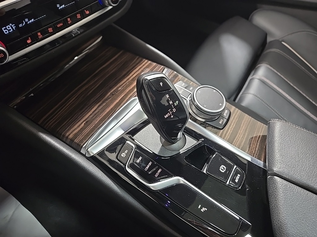 2022 Bmw 540i photo 12