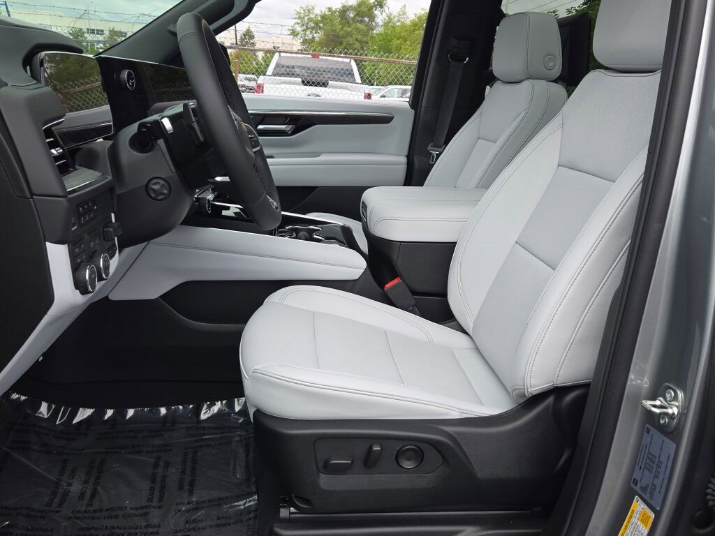 2025 Chevrolet Tahoe Premier photo 22