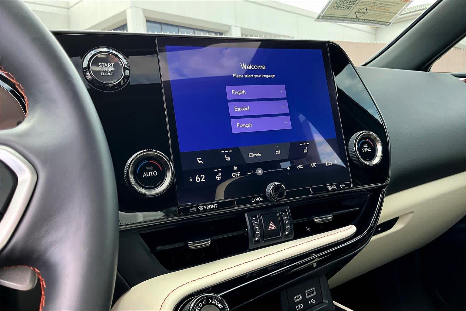 2024 Lexus NX 350 photo 4