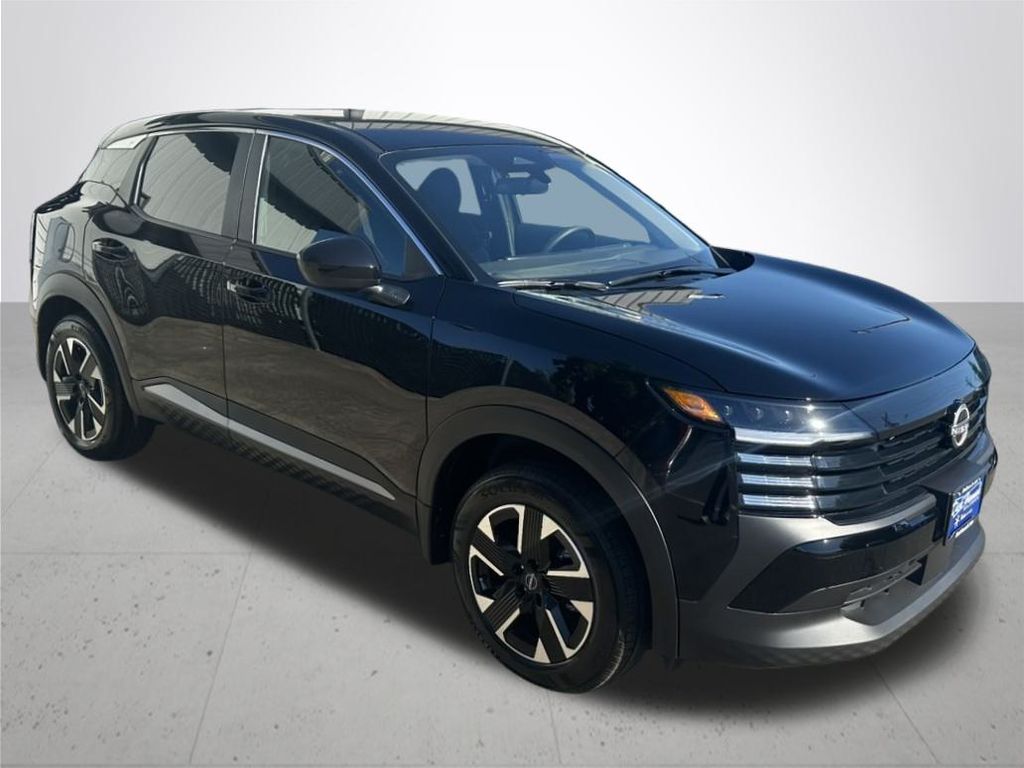 2025 Nissan Kicks SV photo 5