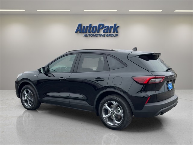 2025 Ford Escape ST-Line photo 5