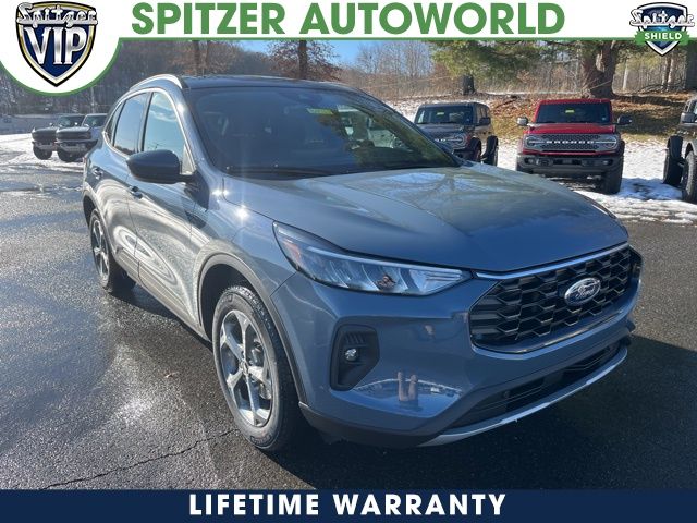 2026 Ford Escape ST-Line Select's photo