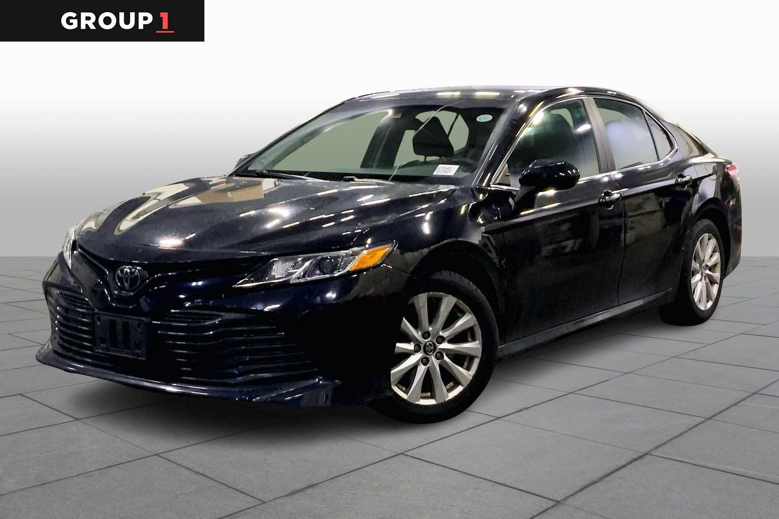 2019 Toyota Camry LE's photo