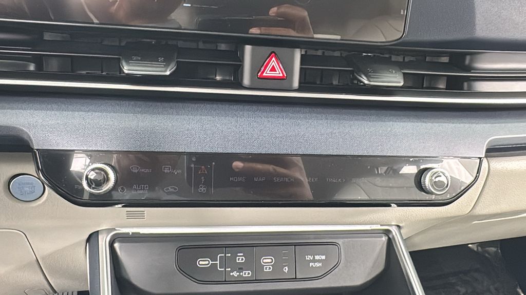 2026 Kia Carnival EX photo 29
