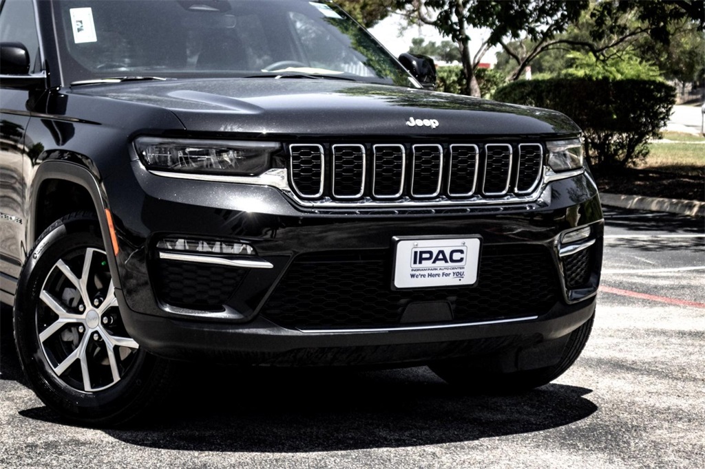 2024 Jeep Grand Cherokee Limited photo 2