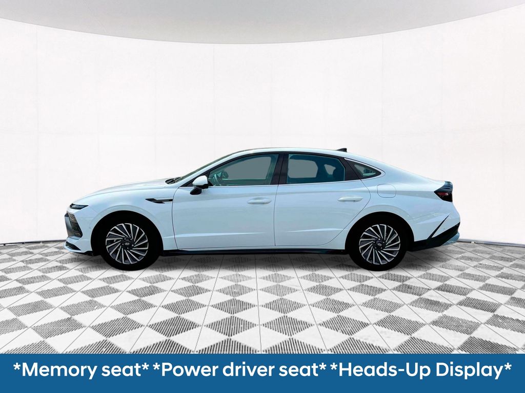 2025 Hyundai Sonata Hybrid Limited photo 3