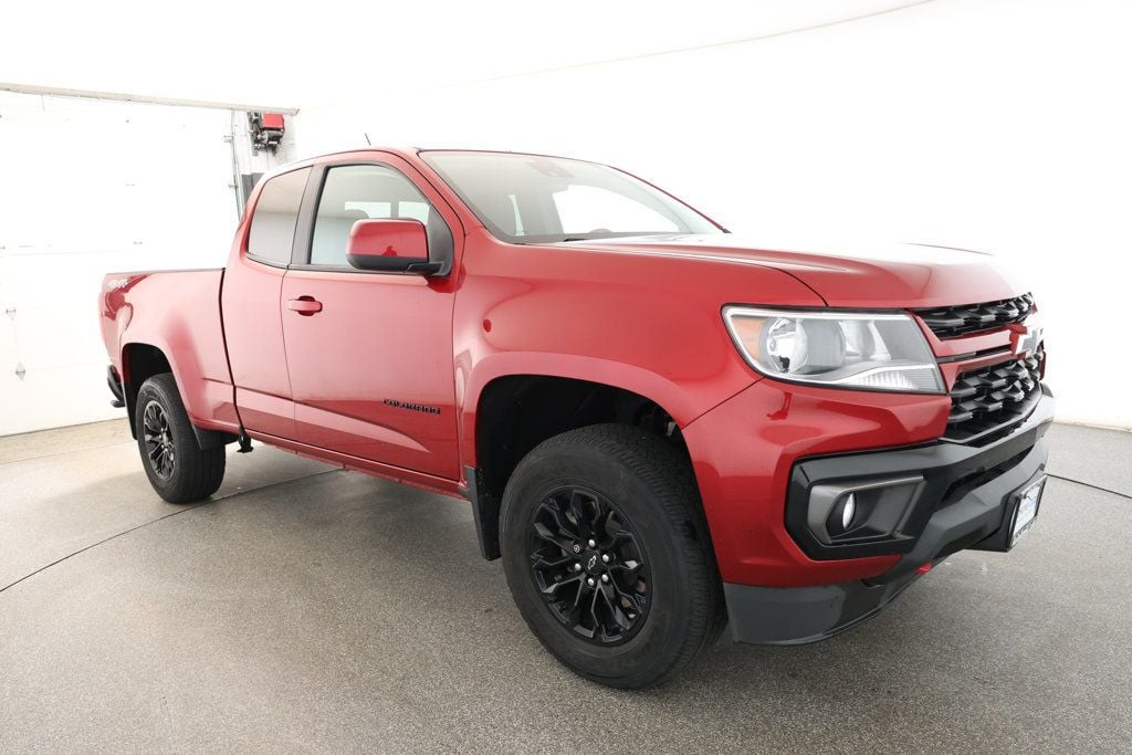 2022 Chevrolet Colorado LT photo 3