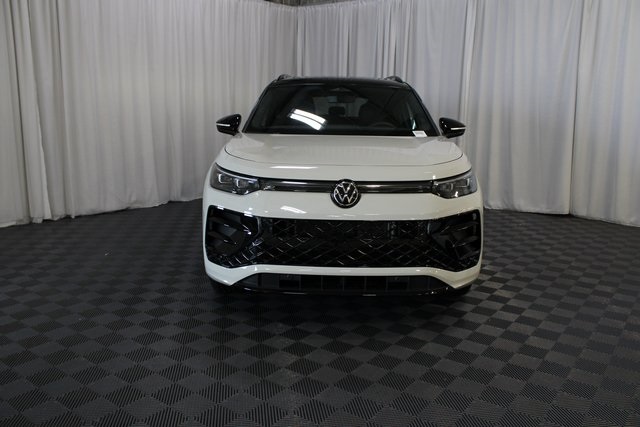 2025 Volkswagen Tiguan SE R-Line Black photo 21