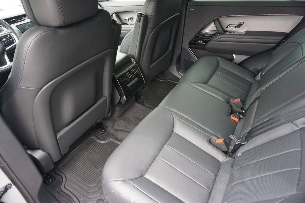 2025 Land Rover Range Rover Sport SE photo 28