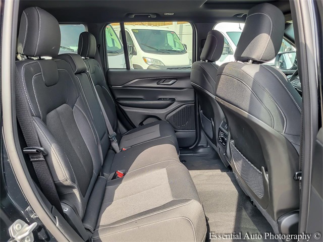 2024 JEEP GRAND CHEROKEE - Image 28