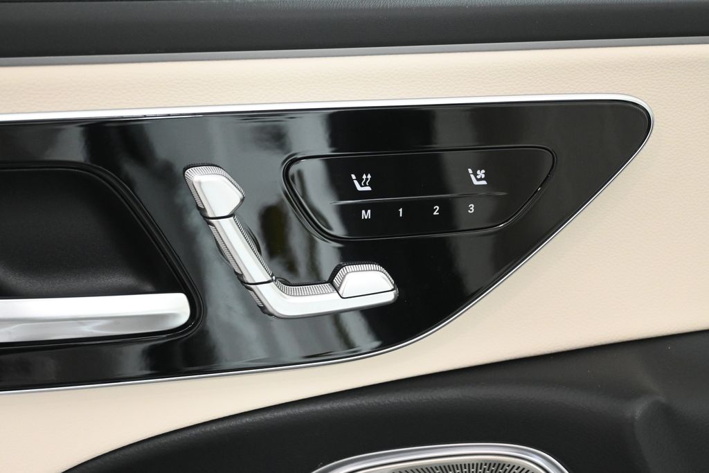2025 Mercedes Benz E 450 photo 24