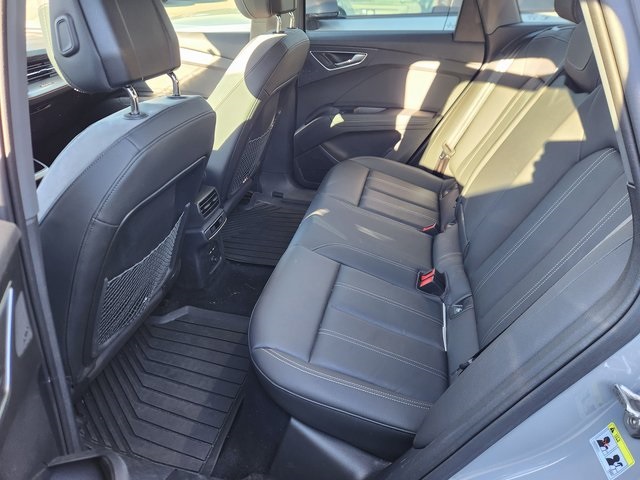 2024 Audi Q4 E-tron Premium Plus photo 6