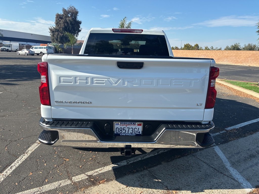 2025 Chevrolet Silverado 1500 LT photo 4