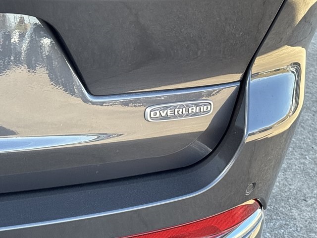 2024 Jeep Grand Cherokee Overland photo 4