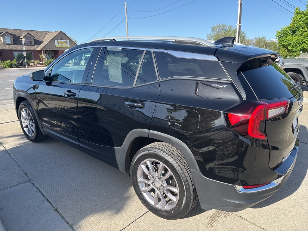 2024 Gmc Terrain SLT photo 5