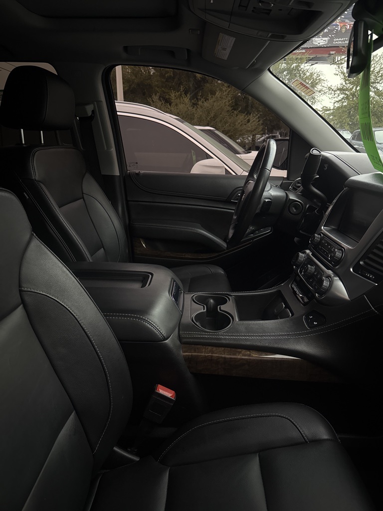 2020 Chevrolet Tahoe LT photo 3