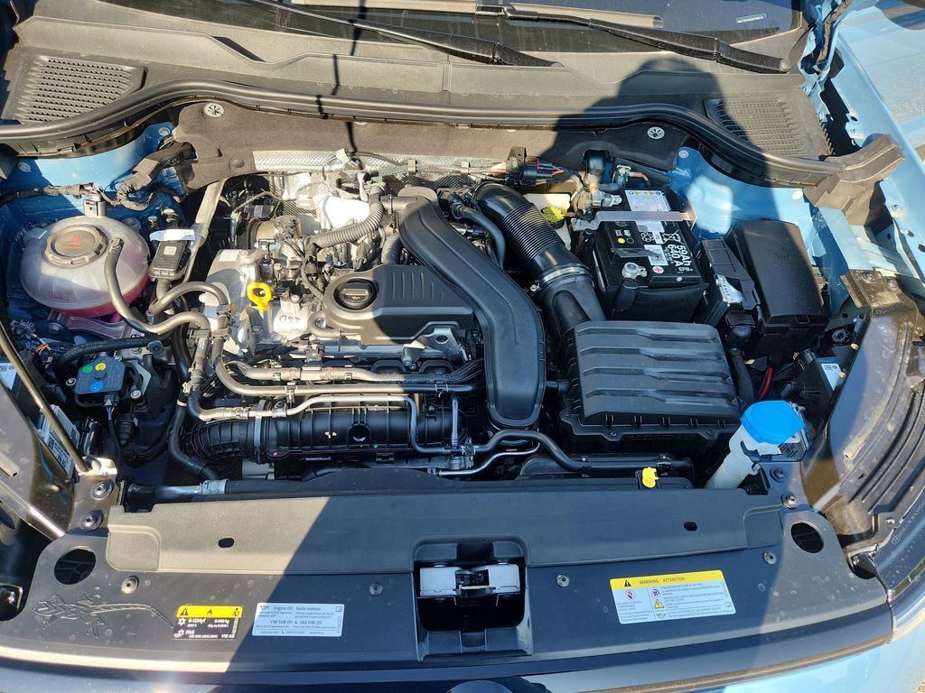 2025 Volkswagen Taos S photo 14