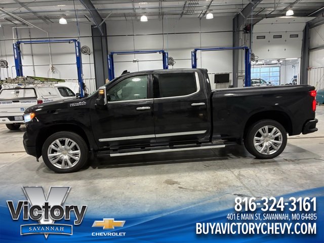 2023 Chevrolet Silverado 1500 High Country's photo