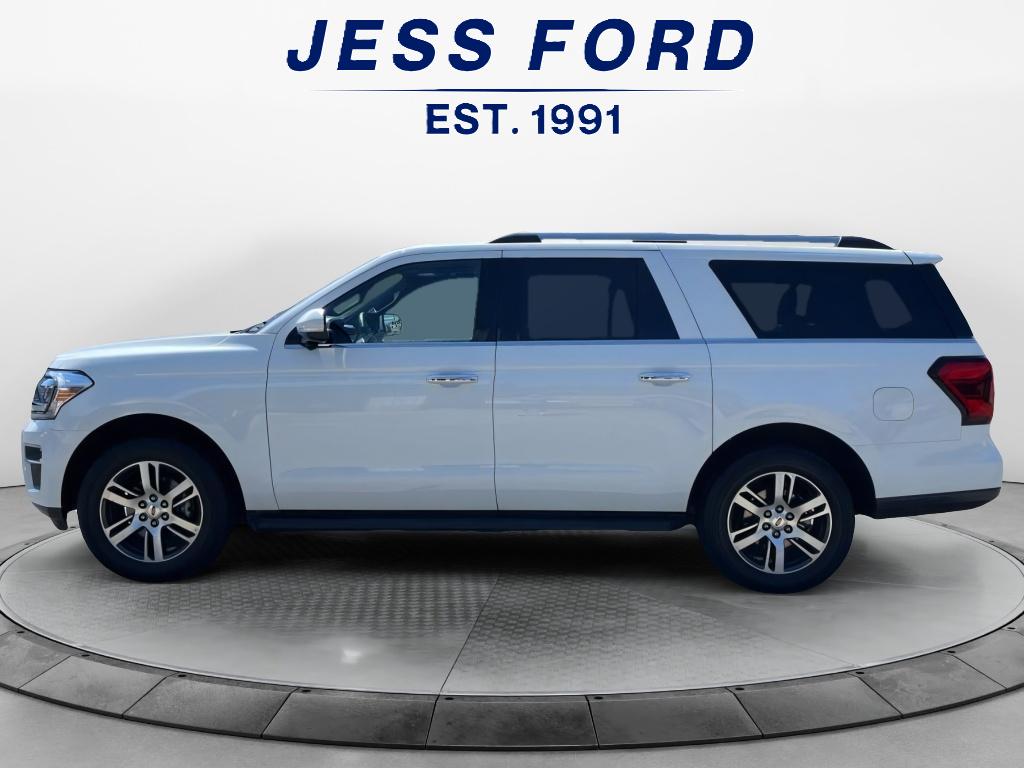 2024 Ford Expedition Limited MAX photo 2