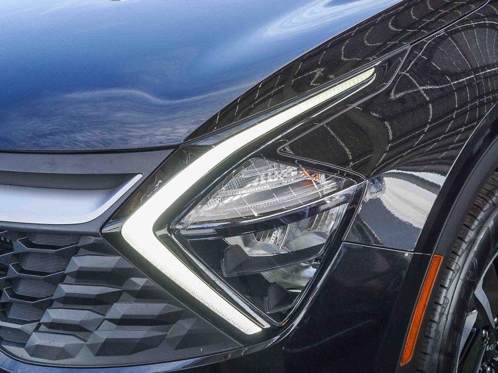 2023 Kia Sportage Hybrid LX photo 3
