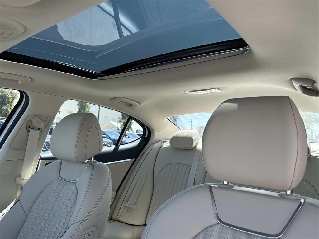 2026 Genesis G70 2.5T Prestige photo 27