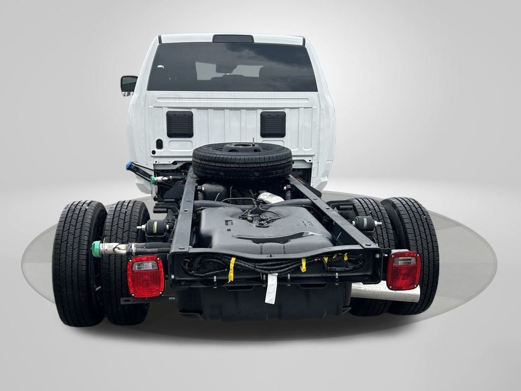 2025 Ram 3500 Tradesman photo 6