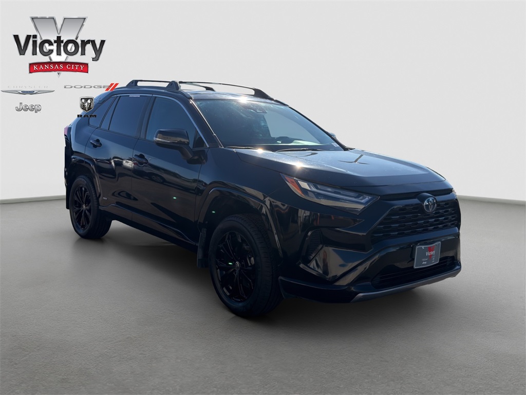 2022 Toyota RAV4 SE