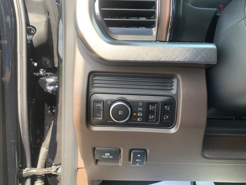 2025 Ford F-250 King Ranch photo 12
