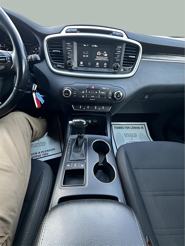2017 Kia Sorento LX photo 28