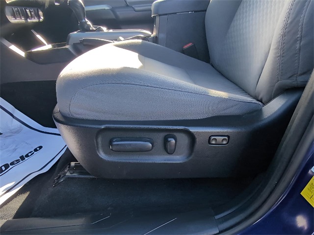 2022 Toyota Tacoma SR5 photo 15