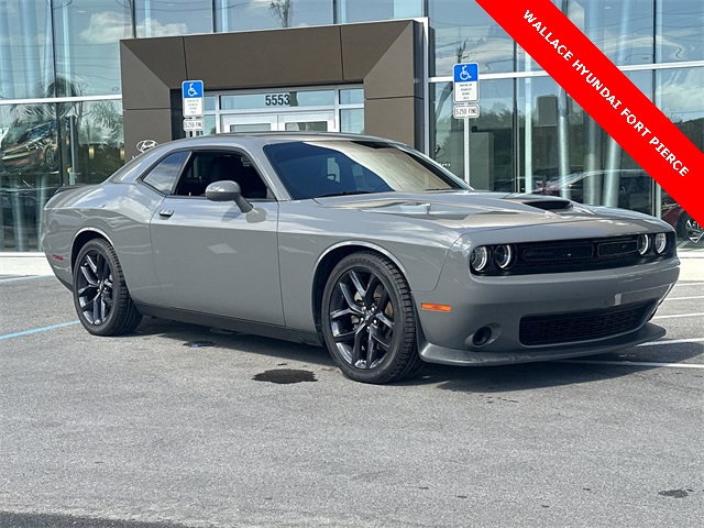 2023 Dodge Challenger GT photo 3