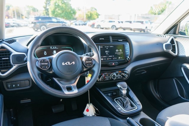 2023 Kia Soul LX photo 10