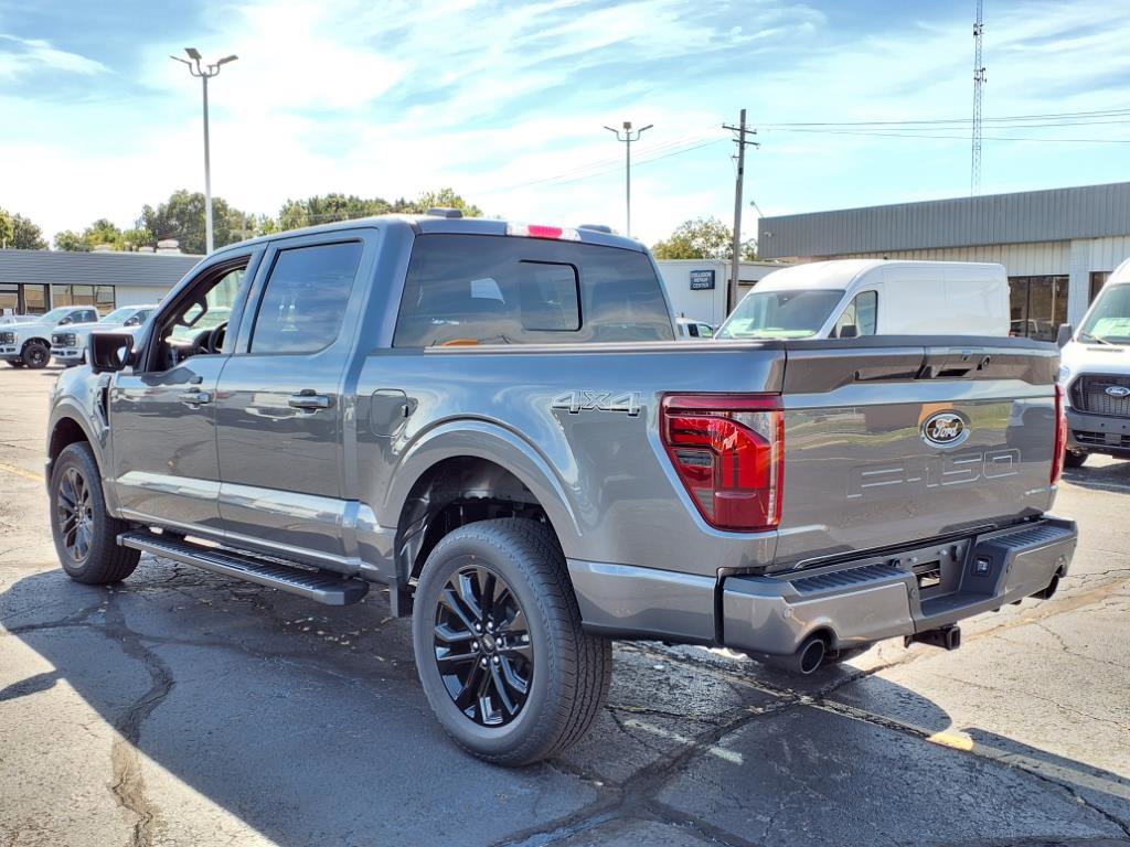 2025 Ford F-150 Lariat photo 7