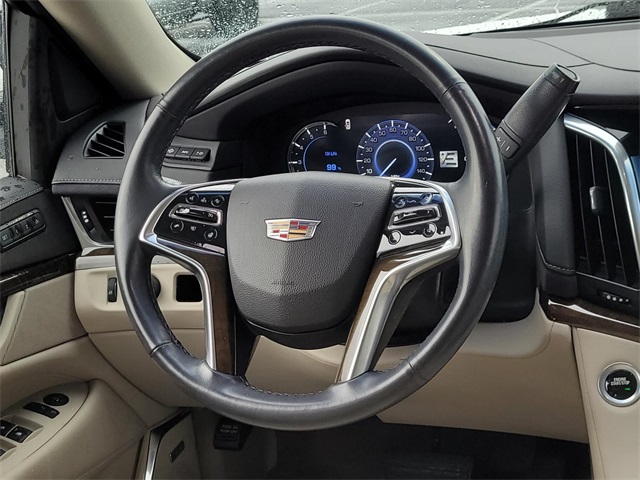 2018 Cadillac Escalade Luxury photo 35