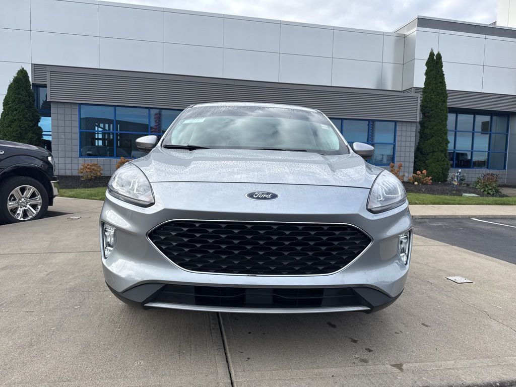 2022 Ford Escape SEL photo 2