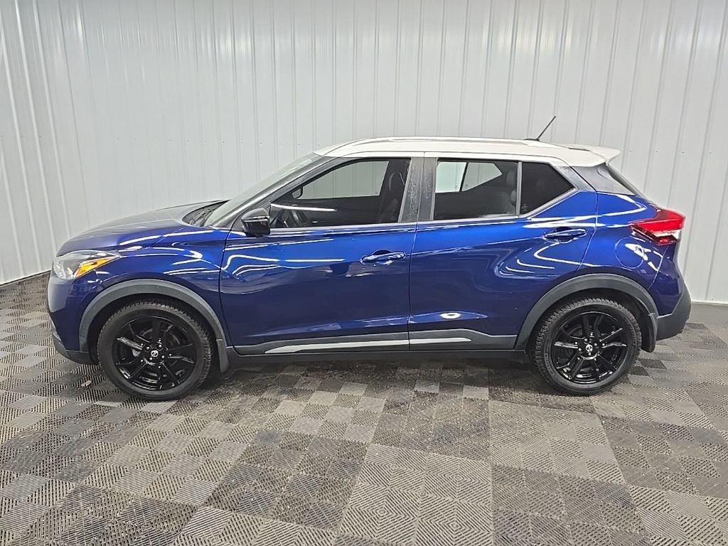 2019 Nissan Kicks SR photo 5