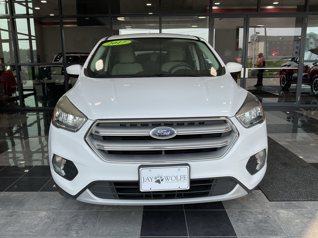 Used 2017 Ford Escape SE with VIN 1FMCU9GDXHUB43150 for sale in Kansas City