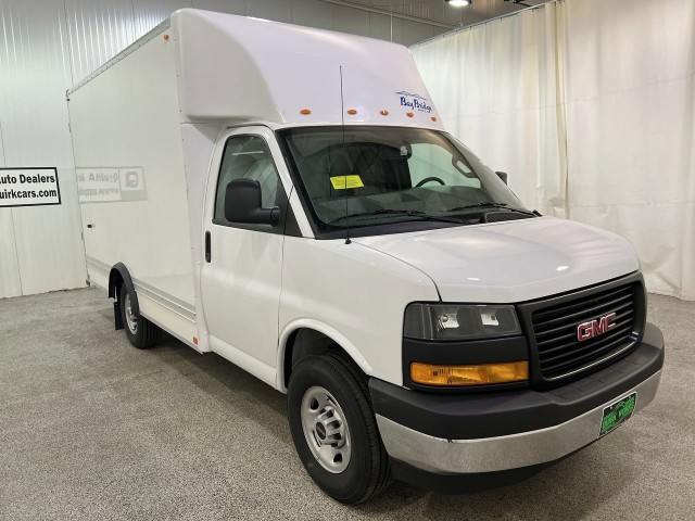 2025 GMC Savana Cutaway 3500 1WT