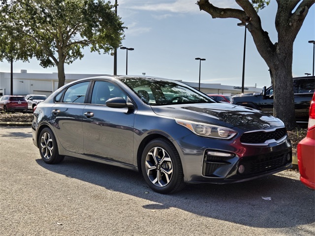 2020 Kia Forte LXS photo 4
