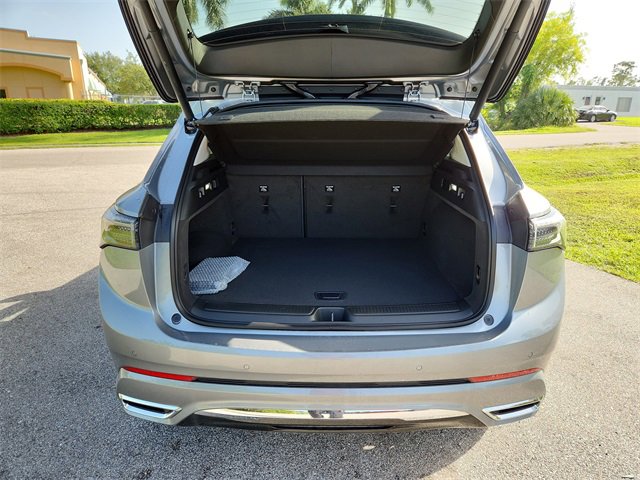 2025 Buick Envision Avenir photo 3