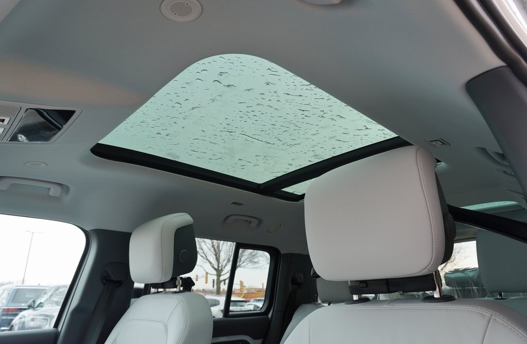 2026 LAND ROVER DEFENDER - Image 14