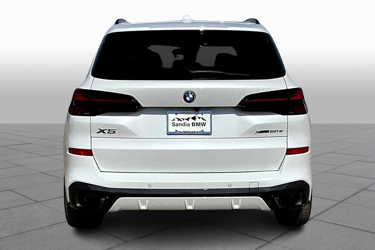 2026 Bmw X5 xDrive50e photo 4