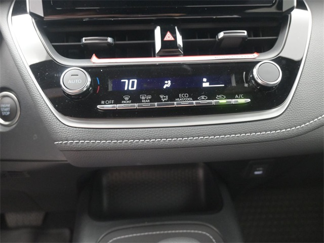 2025 Toyota Corolla SE photo 4