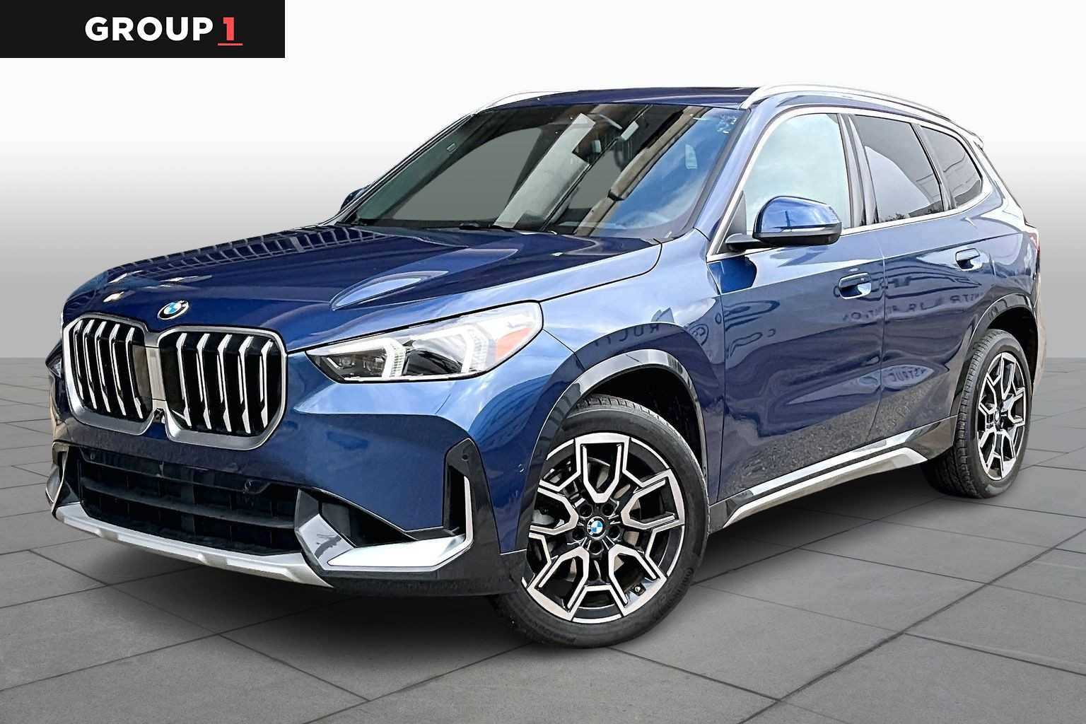 2025 BMW X1 28i's photo