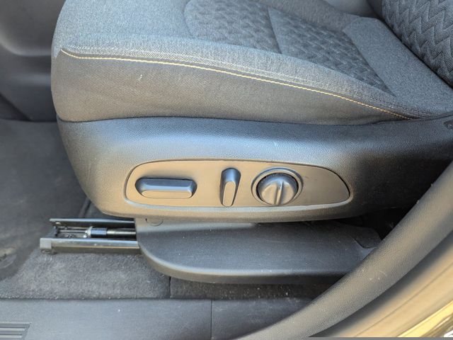 2023 Chevrolet Equinox LT photo 19