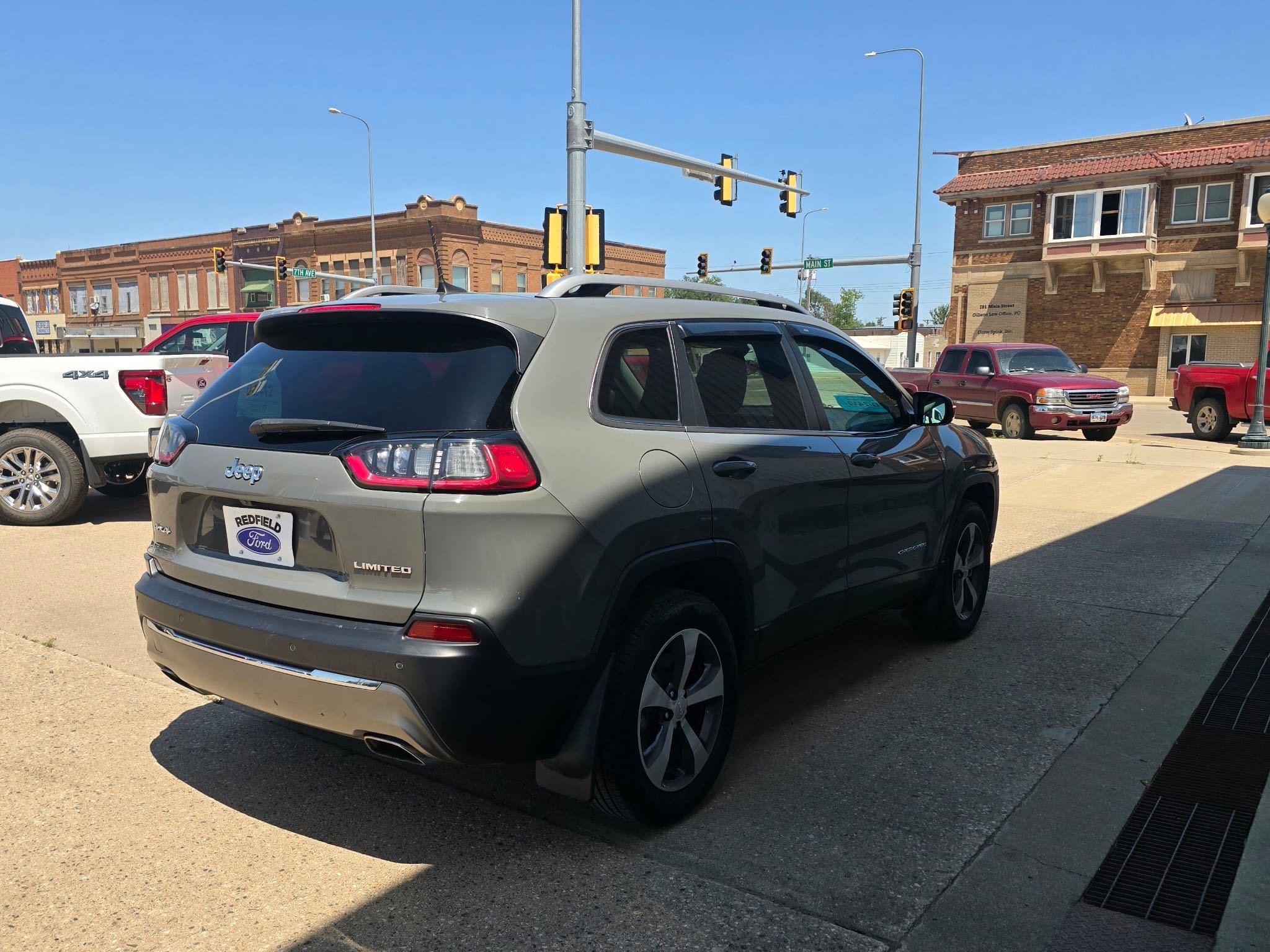 2020 Jeep Cherokee Limited photo 2