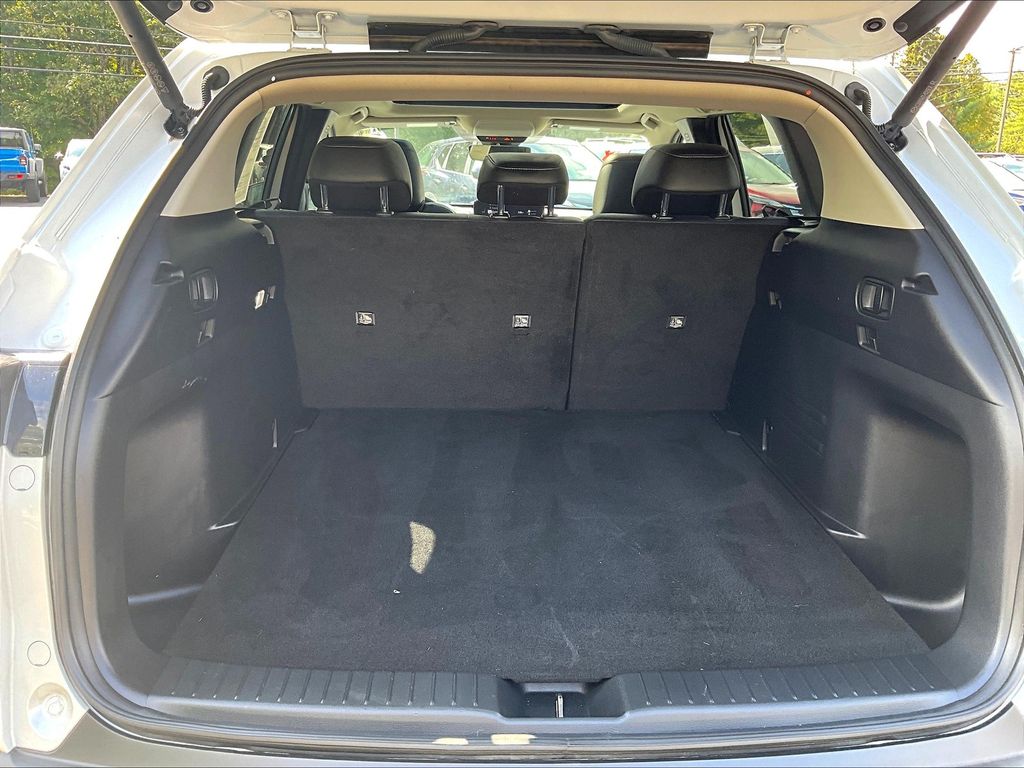 2023 Mazda CX-50 2.5 Preferred Plus photo 25