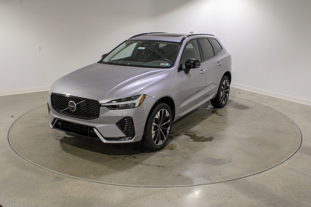 2026 Volvo XC60 Plus's photo