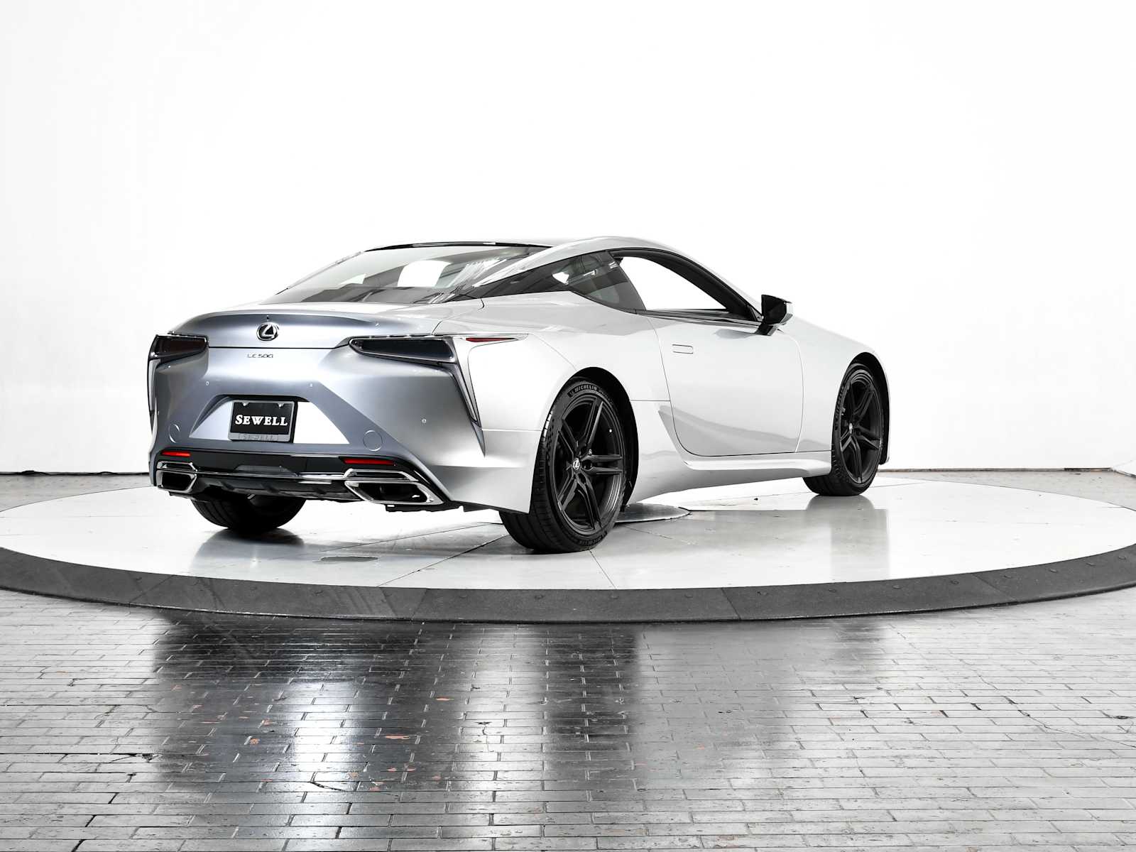 2025 Lexus LC 500 photo 3