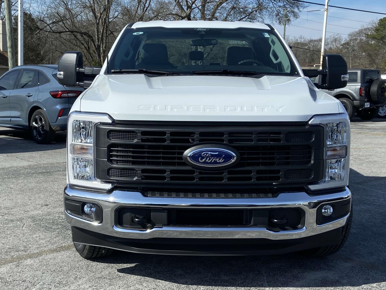 2025 Ford F-250 XL photo 4